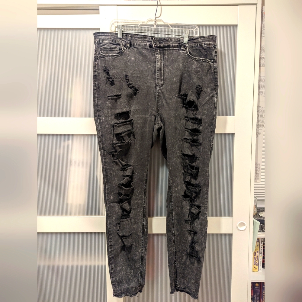 Forever 21 + Ripped Jeans